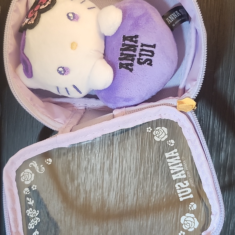 Anna Sui Sanrio Hello Kitty Plush and bag - Picture 8 of 11